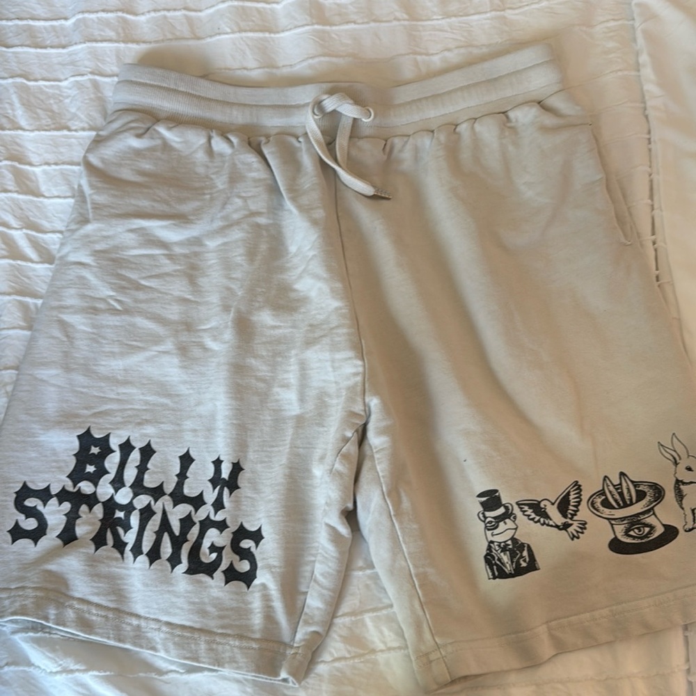 Billy Strings as colour Medium Shorts